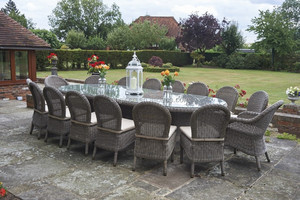 Mesa de Comedor de Patio Exterior Personalizable para 16 Personas, Mesa Larga Moderna de Mimbre y Ratán con Estructura de Aluminio para Bodas, Fiestas y Hoteles - Product Image 2