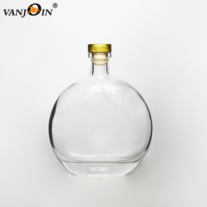 Nueva Botella de Licor de Vidrio Plana y Redonda con Tapa de Corcho Dorada para <span class=keywords><strong>Vodka</strong></span> - Product Image 4