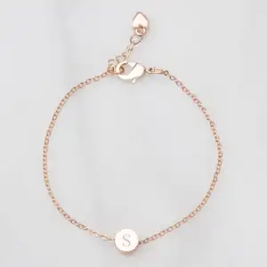 Bracelet fait à la main avec des perles rondes et plates pour femmes, bijoux superposées, personnalisé, vierges, petite taille, original