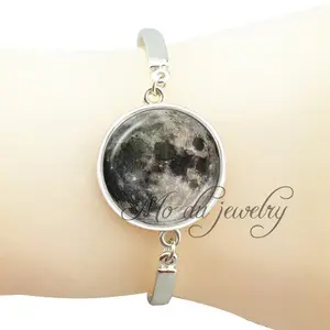 Neues Design Vollmond Armreif Mond Armband versilbert Armband Armreif Glas Cabochon Raum Armbänder für Frauen Männer Bestes Geschenk