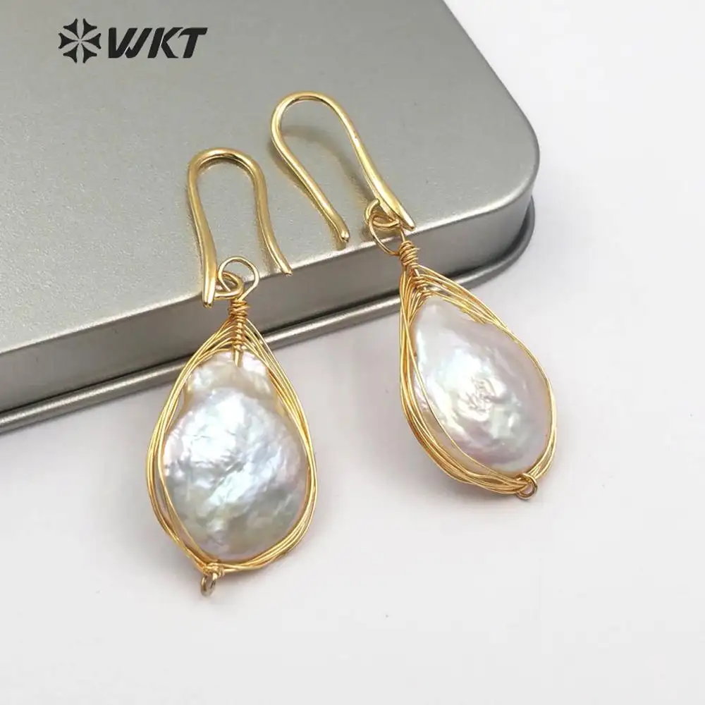 WT-E483 การออกแบบที่ไม่ซ้ำกันผู้หญิงเครื่องประดับ Teardrop รูปร่างลวด Warrped Dainty ธรรมชาติมุกน้ำจืด