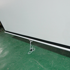 Advanced Automatic-locking System Manual <strong>Screen</strong> in Projection <strong>Screen</strong> the Cloth Is Pulled Down with Hands - Product Image 6