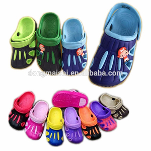 Chino sandalias niños zapatos para caminar plataforma de plástico LUGAR DE zuecos - Product Image 2