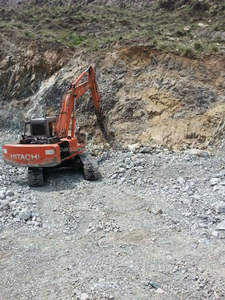 Jade néphrite brute des mines - Product Image 3