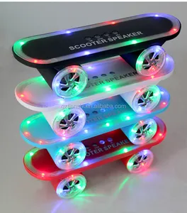 2021 design creativo LED luci colorate altoparlante dente Blu Stereo carta di TF di Sostegno del Disc di U scooter altoparlante dente blu
