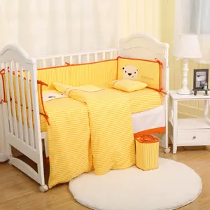 中国供应商舒适冬季棉被婴儿床上用品套装