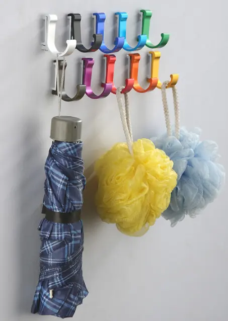 Gancho de toalla de baño multicolor de aluminio