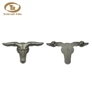 Hot Selling Antique Bronze Custom Made Cute Bull Horn Badge Souvenir Cow Lapel Pin Badge