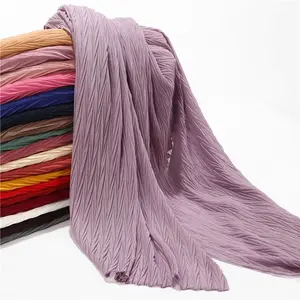 Hot sold factory muslim casual dress clothing hijab woman plain solid chiffon polyester crumple wholesale crinkle scarf