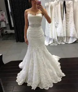 LL105 Mermaid Wedding Dresses 2022 Strapless Sleeveless Button Sweep Train Lace and Applique with Belt Bridal Gowns