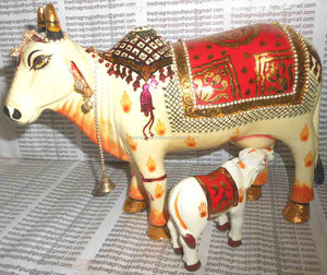 La vaca que cumple los deseos (vacas Kamdhenu) - Product Image 1