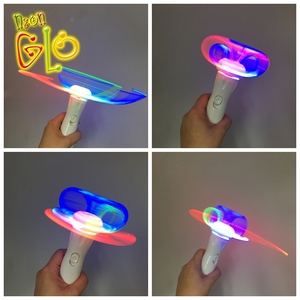 Tốt nhất bán dẫn Spinner sợi cây Đũa Phép đồ chơi cho trẻ em Đảng dịp với New cầu vồng ánh sáng và đèn <span class=keywords><strong>flash</strong></span> các tính năng - Product Image 2