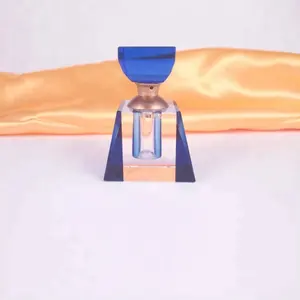 Más nuevo vacío diseño único k9 botella de Perfume de cristal para decoración del hogar