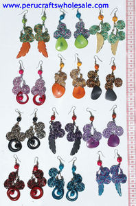 Pendientes de gota de moda hechos a mano Metal de colores y tuerca de Tagua tallada bisutería a la venta - Product Image 2