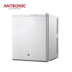 Mini réfrigérateur silencieux pour hôtel, sans compresseur, CE/GS/ETL/RoHS, mini réfrigérateur de 30 litres - Product Image 4
