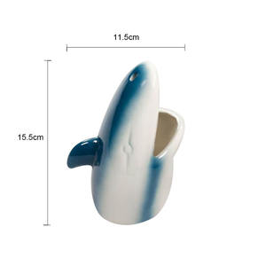 Caneca tiki de cerâmica criativa, forma de tubarão - Product Image 4