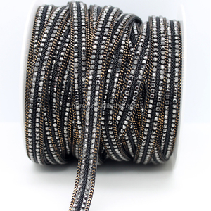 Precio de fábrica latón cadena de <span class=keywords><strong>metal</strong></span> y cadena de la taza del rhinestone recorte rhinestone bandas de malla al por mayor - Product Image 1