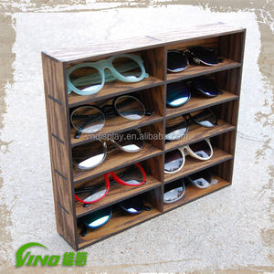 Porte-lunettes de soleil en bois chêne massif, vitrine de lunettes à montage mural - Product Image 6