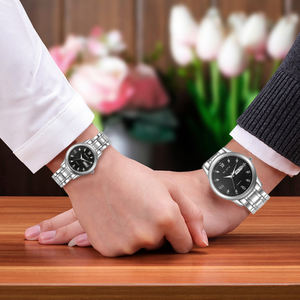 Bajo Precio oem moda hombres reloj de cuarzo mujer reloj de pulsera - Product Image 5