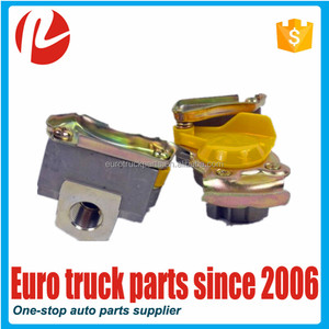 Pièces détachées automobiles pour camions européens OEM 9522000210 9522000220 Couple tête / gland manuel pour raccord pneumatique MB Actros - Product Image 4