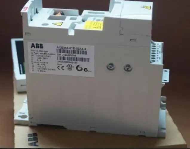 ABB ACS355-01E-02A4-2 0.37kw Inverter monofase AC200V ~ 240 Unità ABB