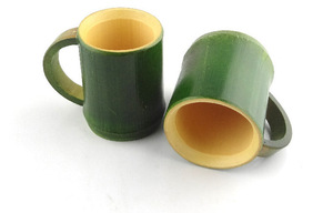 Tazza da caffè in bambù di colore verde naturale con manico - Product Image 3