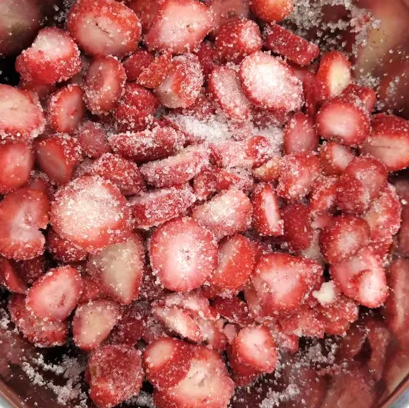 Sinocharm Fabricantes Proveedores IQF Fruta Rodajas Fresas congeladas con azúcar