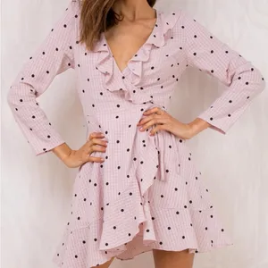 Damen bekleidung Verstellbare Taille Krawatte Rayon Kariertes Polka Dot Print Damen Rüschen Wickel kleid