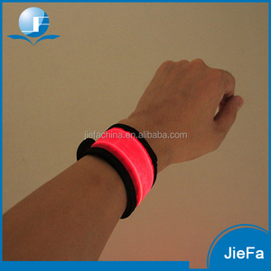 2016 free running exercise outdoor concert Flash CE & ROHS LED custom slap on wristband bracelet - Product Image 1