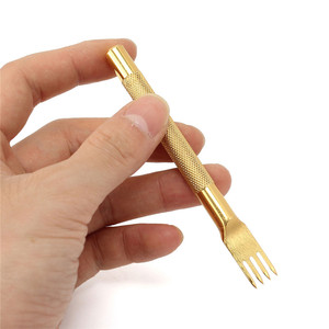 Alat Pemotong Kulit Gigi Asli Lebar 1.5Mm Laras <span class=keywords><strong>3Mm</strong></span>, Peralatan Pelubang Kulit Kerajinan Jahit Renda Pahat Pelubang 1/2/4/6 - Product Image 5