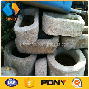 Mangiatoie per Maiali in Granito Antico Recuperato per Decorazione Giardino - Product Image 2