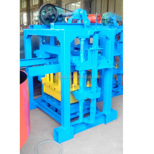Máquina de fabricación de ladrillo hueco de hormigón hidráulico móvil a la venta - Product Image 6