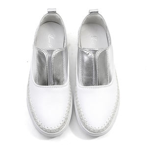 2019 Femminile di Marca Per Il Bianco Piatto Zeppe <span class=keywords><strong>Scarpe</strong></span> Magazzino <span class=keywords><strong>Prima</strong></span> Copia di Scuola Della Ragazza Delle Signore Casuale Pattino di Vestito di Cuoio Genuino Delle Donne - Product Image 4