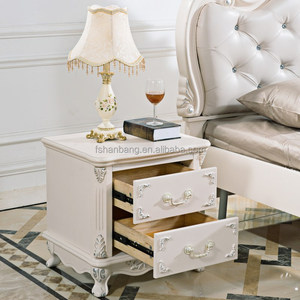 Tavolini Laterali in Legno Stile <span class=keywords><strong>Country</strong></span> Francese con Intagli a Mano e Finitura Argentata - Product Image 1