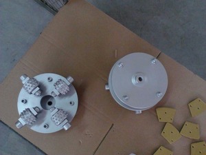 OEM可定制单辊衬套锤，带45个尖端，7-15天交货，无支撑合成纤维磨料块 - Product Image 5