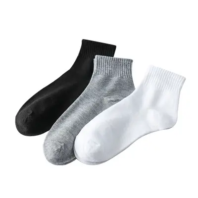 Top quality custom logo design mens white black socks classic sports tube socks