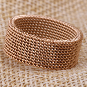 خاتم إصبع الوسط من الفولاذ المقاوم للصدأ بتصميم شبكي جديد للسيدات - Product Image 4