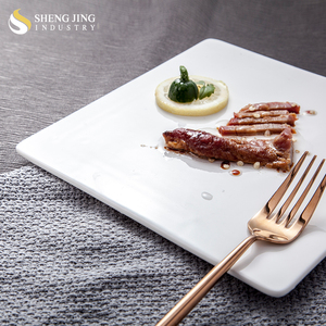 Plato Cuadrado Blanco de Porcelana Ecológico de Grado Alimenticio, Plato Plano para Servir Filetes, Plato para Postres, Diseño Clásico, Apto para Microondas y Lavavajillas - Product Image 2