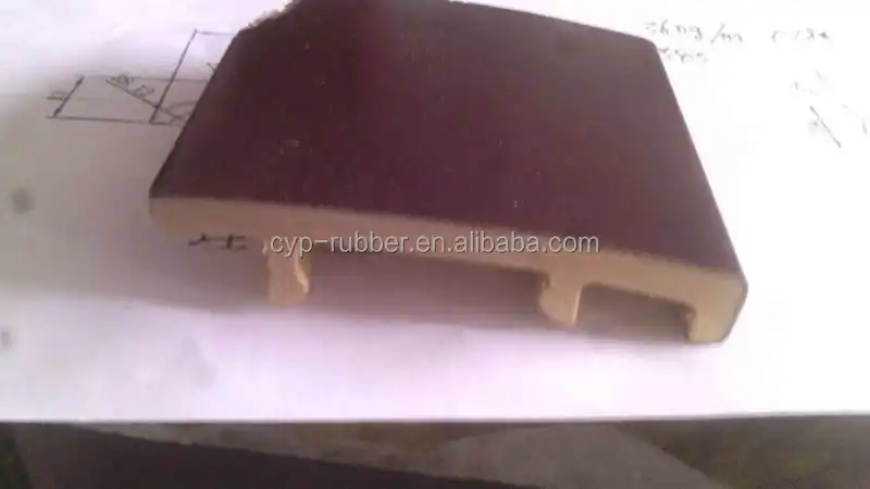 木製ベニヤのフローリングアクセサリ表面pvcのベースボード