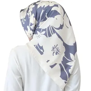 2019 comfortable summer fashion silk printed flower square shawl hijab