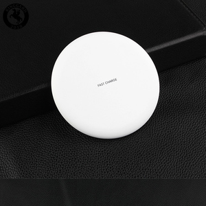 Caricatore Wireless da 10W per <span class=keywords><strong>Telefono</strong></span> in ABS con Logo Personalizzato, Protezione da Sovraccarico e Porta USB per Telefoni Android - Product Image 6