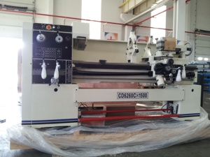 Torno Mecánico Horizontal de 2m en Oferta, Nuevo, Monofásico, 220V, Automático/Manual, para Metal, Motor, Engranajes - Product Image 6