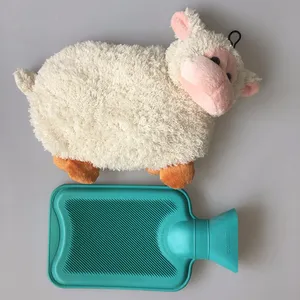 Mouton en peluche couverture de bouteille d'eau chaude