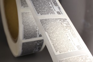 Étiquettes d'autocollants de machine en argent PET personnalisées Autocollant électronique en vinyle imperméable CMJN écologique - Product Image 5