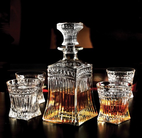 Whiskey Glass Decanter Entertainment Set of 5 one Liquor Dispenser Beverage Bottle with Square Stopper and 4 Glass