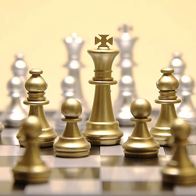 Melhor preço fasionável xadrez magnético portátil e verificadores