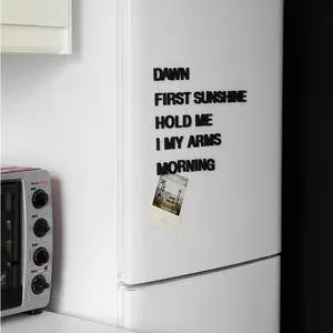 홈 편지 자석 홈 장식 크리 에이 티브 블랙 화이트 편지 냉장고 자석 냉장고 자석 한국