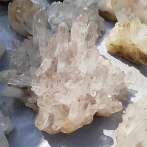 큰 익지않는 결정 송이 가정 훈장을 위한 백색 명확한 석영 수정같은 포도 송이 - Product Image 2