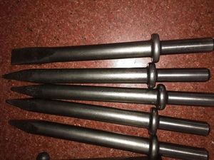 Pelle pneumatique de qualité industrielle C4 C6 avec roulement pour équipement minier, haute efficacité pour l'élimination de la sable, de la rouille et le nettoyage du gravier - Product Image 6