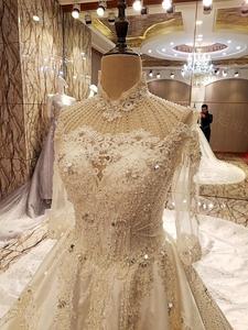 Abito da Sposa Vintage con Collo Alto in Tulle Stile Ao Dai - Product Image 5
